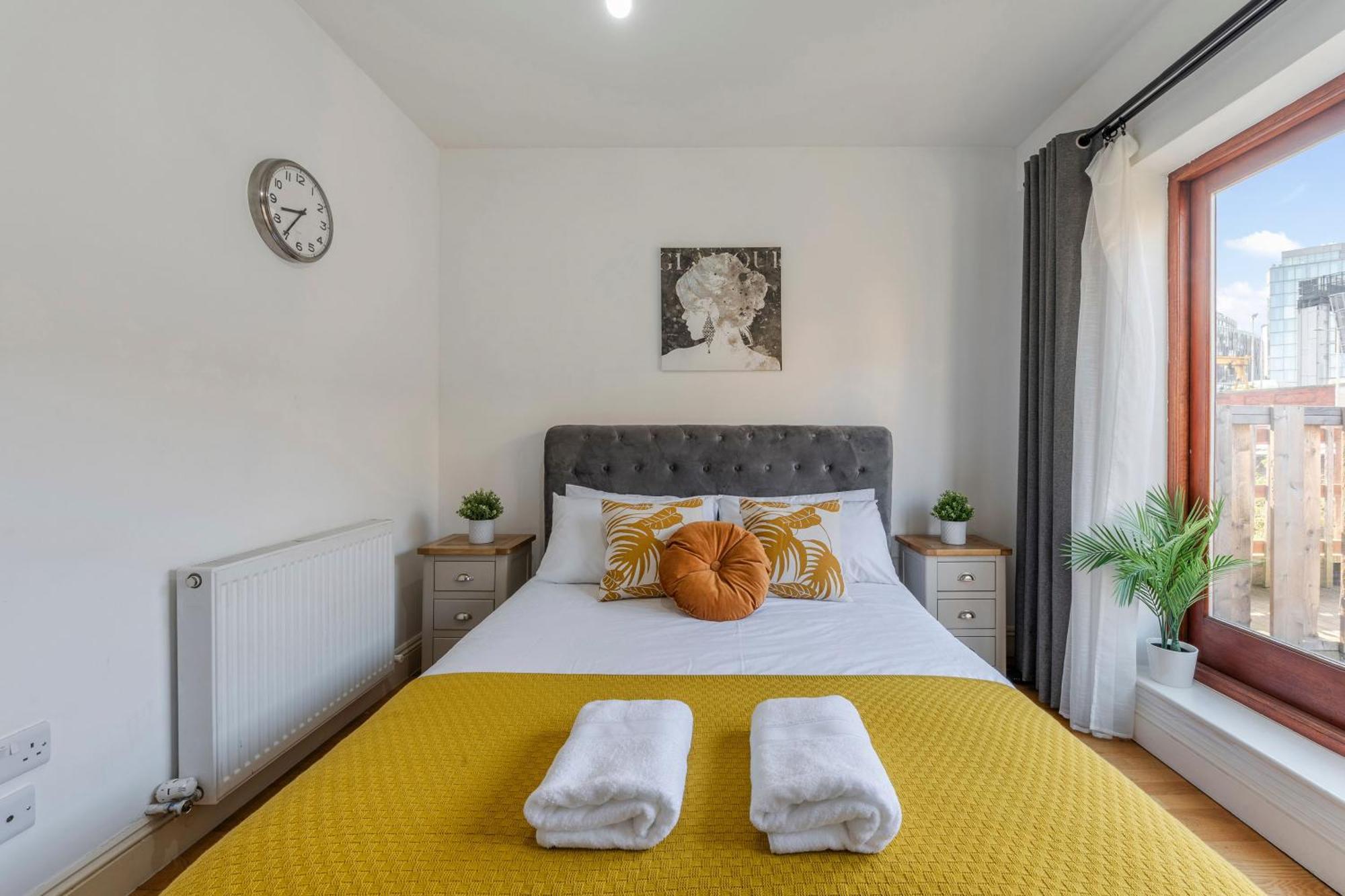 London Waterloo Apartment With Large Private Terrace - View Of The London Eye - 1 Bedroom 1 Bath מראה חיצוני תמונה