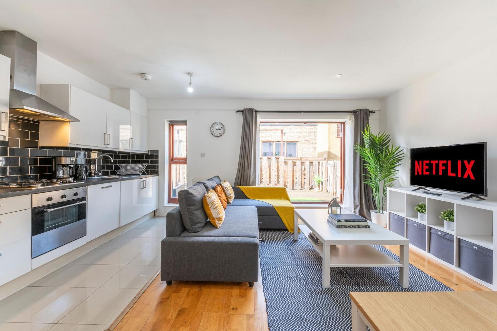 London Waterloo Apartment With Large Private Terrace - View Of The London Eye - 1 Bedroom 1 Bath מראה חיצוני תמונה